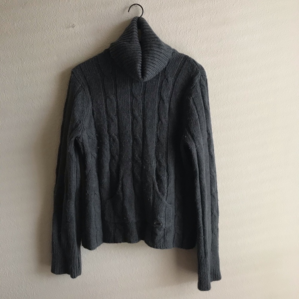 Columbia sweater